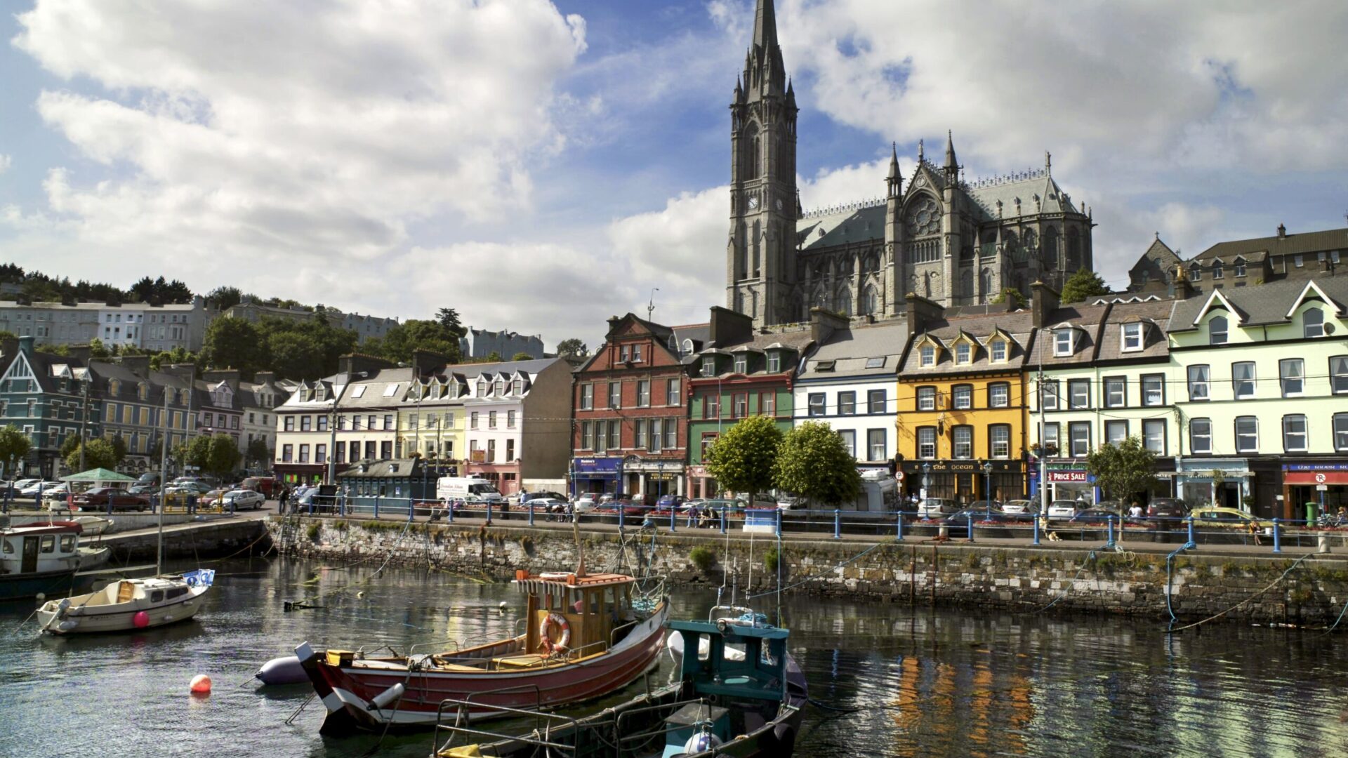 Colourful buildings portside in Cobh Co Cork TI72C0Z