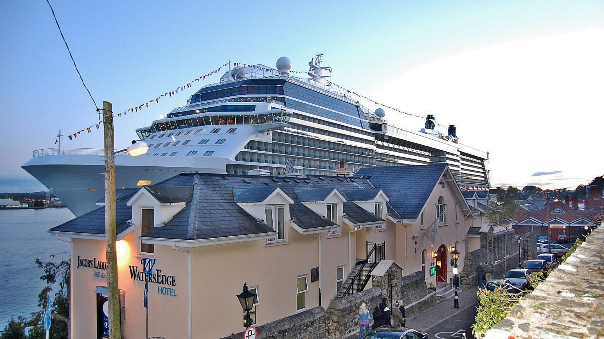 Hotel Exterior on Cruise Day Custom
